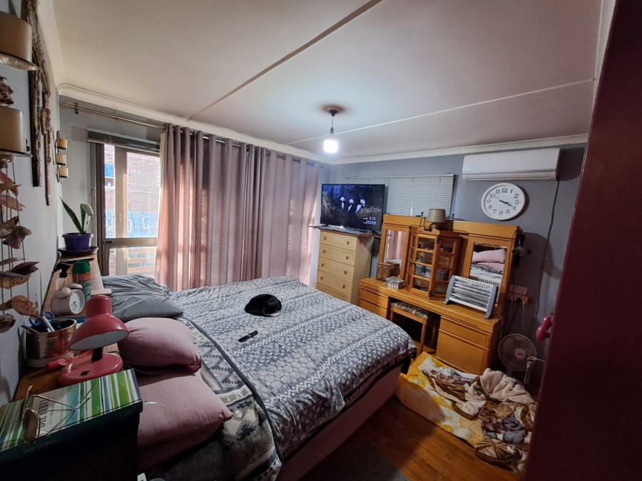 3 Bedroom Property for Sale in Paradise Beach Eastern Cape